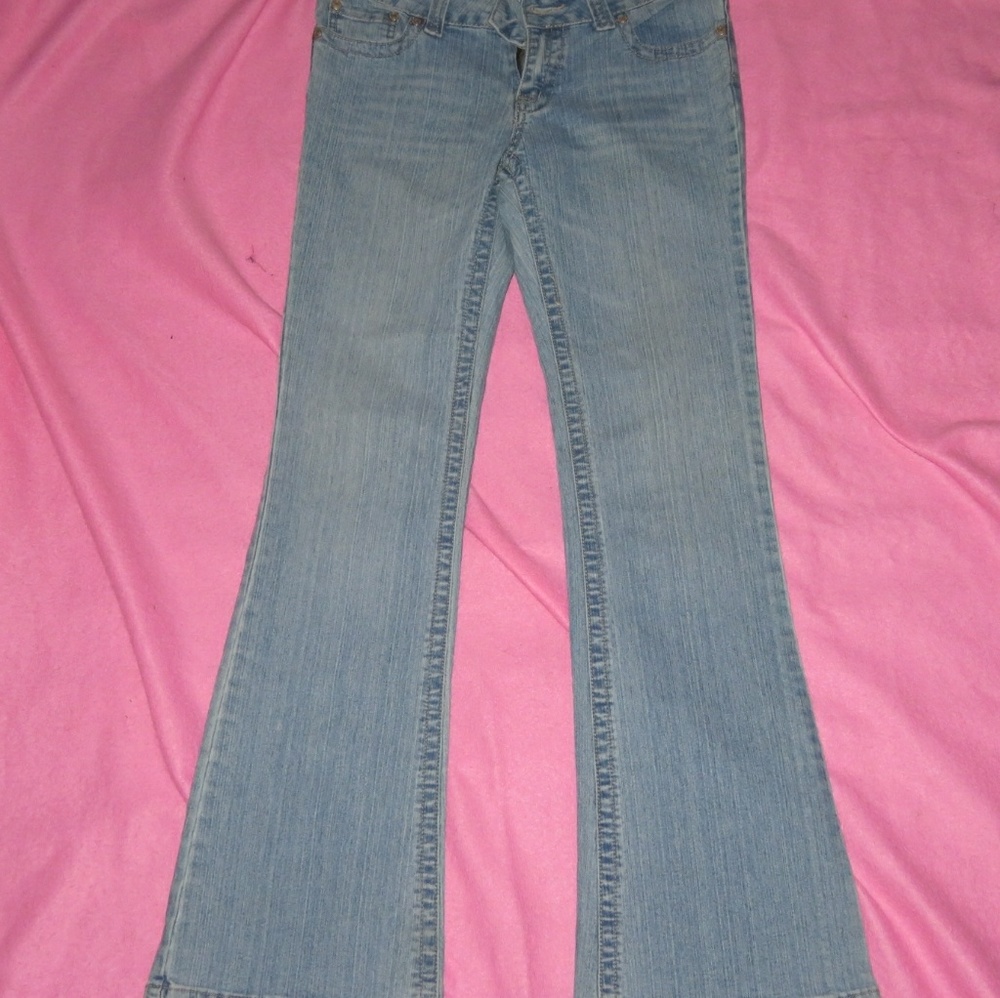 Plain Light Washed Women's Jeans